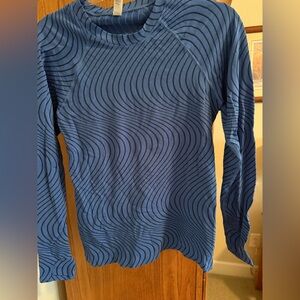 Athleta workout top size L